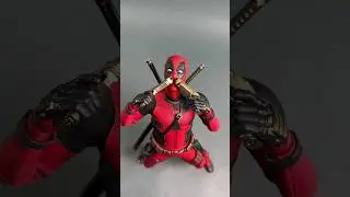 Posing session: Hot Toys Marvel Studios Deadpool & Wolverine - Deadpool 