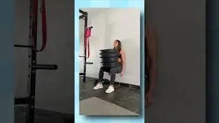 Мощная девушка