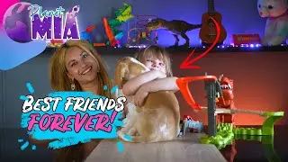 Mia Reviews: Dino car toy with very cute surprise guest!