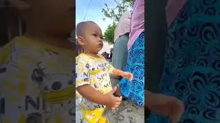SI BOCIL NGINJEK KAKI 