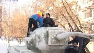 Танк во дворе-2