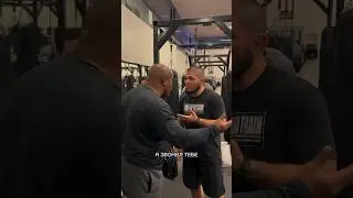 СПОР ХАБИБА С КОРМЬЕ! 😄 
