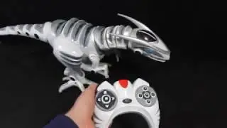 WowWee Roboraptor Robotic Dinosaur REMOTE CONTROL TOY