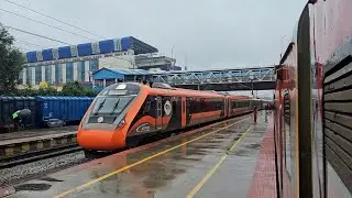 20663 Saffron Vande Bharat Express overtake at Whitefield, Bangalore!