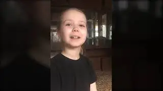 Дети театрального отделения ДШИ читают стихи ко Дню защиты детей