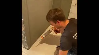Монтаж профиля на плитку 