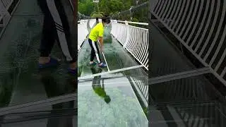 Toughened glass trestle bridge cleaning process- Good tools and machinery make work easy