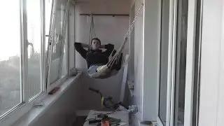 Гамак на балконе)) Еще немного будущего))