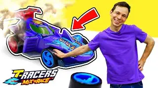 Машины T-Racers сломались! Чиним игрушки в автомастерской - Видео про игры в машинки и гонки