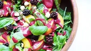 Фруктовый Салат с персиком и ежевикой