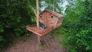 Building Complete Survival Treehouse For Rainy Season - Heavy Rain in Wilderness