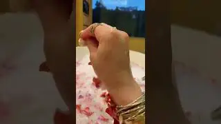 Mandi Kembang Di Bathub 