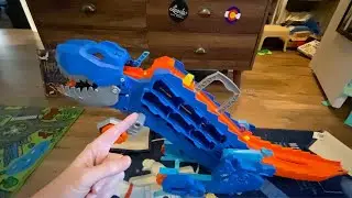 Hot Wheels T-Rex City Ultimate Hauler: Ultimate Playtime Adventure Review!