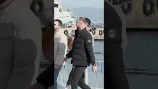 İNSANLARI MUTLU ETMEK BU KADAR KOLAY - SOSYAL DENEY #shorts #meyzileyoutubeshorts