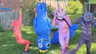 Kids Playing in Rainbow Friends and Doors Costumes!