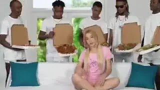 Украинская реклама, это конечно отдельный жанр))))