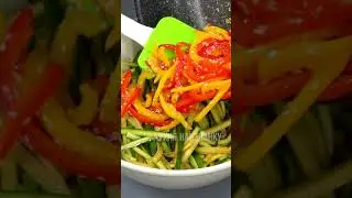 Новый салат с огурцами 