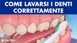 Lavaggio dei denti - impiegando lo spazzolino ©