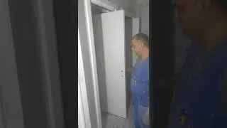 Необычное открывание дверей.