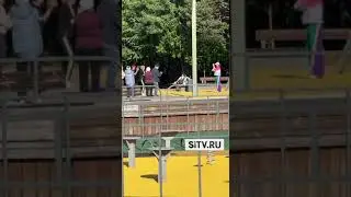 Подписчица прислала откровенное видео В смысле,видео с откровением в парке пенсионеры делали зарядку