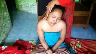 Pijat tradisional ibu muda seluruh badan