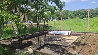 Высокая грядка с капельным поливом