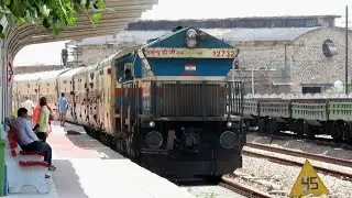 Bhopal Jodhpur Express arriving Sambhar Lake...!!