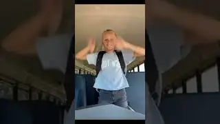 I can’t believe she didn’t get kicked off the bus for this! 😳🤪