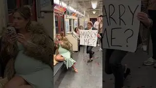 Soldier proposes to pregnant girlfriend on the train 🥹