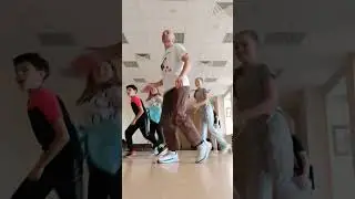 ШАФФЛ ТАНЕЦ! УЧИМСЯ ТАНЦЕВАТЬ. #танцы #dance #shuffledance #обучение #тренировка #shorts #tiktok