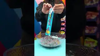 Who doesn't love Nerds Clusters? 😍 Especially when they make up an entire candy salad! 😍😍