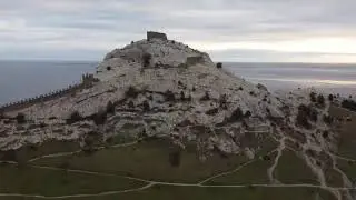 Город-крепость в Крыму, место, где снимали известные советские и российские фильмы.