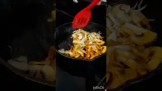 Смажена картопелька з сальцем🤗 #food #canada #картопля #сало #смаженакартопля #їжа #вечеря #dinner