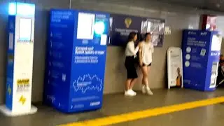 От Ленинградского ЖД Вокзала в Москве до Киевского железнодорожного как добраться на перрон поездов