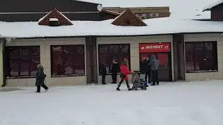 г. Кемерово, пр-т Октябрьский 80_ у входа