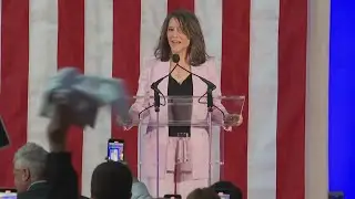 Marianne Williamson becomes Democratic primarys 1st Biden challenger