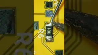 Soldering SMD 1206 Package 1kΩ Resistor 