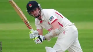 County Championship: Paul Horton scores 75 at Leicestershire's batsmen impress at Durham