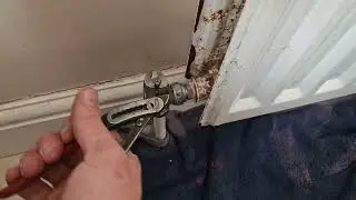 How To Turn Off Radiator Lockshield Valve Fast!