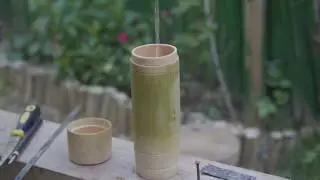 Grandpa Amu makes bamboo cups, natural and environmentally friendly.