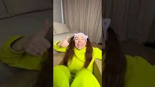 Когда мама получила огромную посылку 🤣 