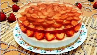 You'll just lick your fingers!!! An INCOMPARABLE Cottage Cheese Cake with strawberries
