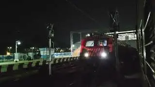 Ahmednagar station arrival || 12129 azad hind sf exp #azadhindexpress #ahmednagar #trainarrival