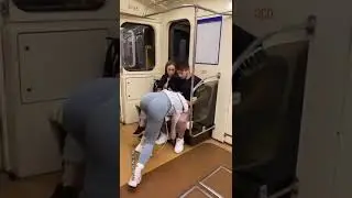 American hot girl s@cking prank in metro