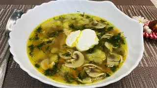 Суп куриный , варю большую кастрюлю и съедаем сразу! Суп очень вкусный. Ели бы каждый день!