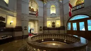 Stroll Around Victoria, BC  🇨🇦 | City Center