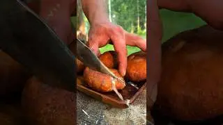 Сочные БЕЛЯШИ с дыркой - СУРОВАЯ КУХНЯ #cooking #survival #food