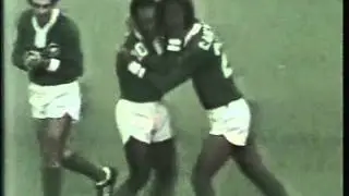 1977 (October 1) NY Cosmos (USA) 2-Santos (Brazil) 1 (Pele Testimonial)