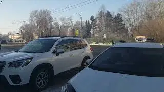 г. Ленинск-Кузнецкий, пр-т Ленина 28_у входа
