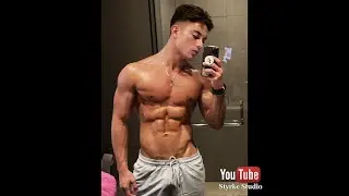 Ellis Kane Teen Fitness Model Outdoor Gym Muscle Pump Styrke Studio